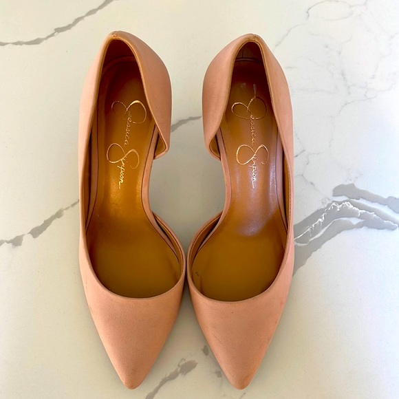 Jessica Simpson NUDE PUMPS!!! - Picture 1 of 5